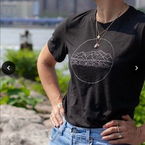 Bostee Unisex Tee! Avila